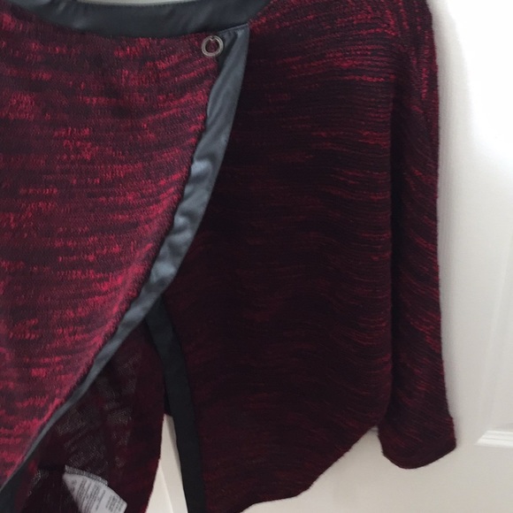 🍀Mix media asymmetrical sweater - Picture 5 of 6